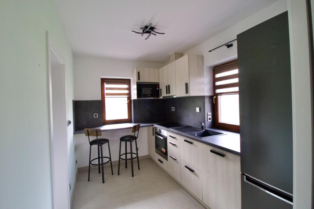 Apartman Uprostred Trojuhelniku Praha - Karlovy Vary - Plzen Kolesovice Exteriör bild
