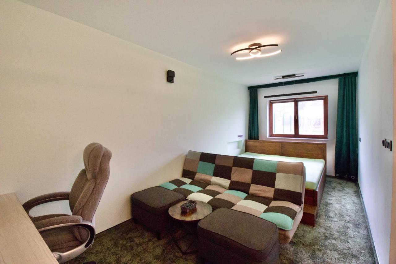 Apartman Uprostred Trojuhelniku Praha - Karlovy Vary - Plzen Kolesovice Exteriör bild